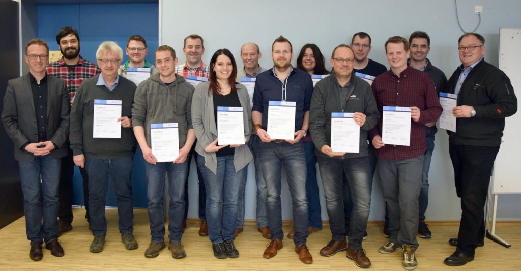 Ausgezeichnet wurden: Stefan Clingestein (Bad Wildungen); Ferdinand Fehr, Hellmuth Fehr & Sohn GmbH & Co. KG (Lohfelden); Eckhard Petersohn, Holzbau Manufaktur Petersohn (Schrecksbach); Tobias Krieg und Julian Matute-Garcia, Cavalier VarioTreppen GmbH (Bebra); Marcel Möller, Steinewelt Flieden e. K. (Flieden); Nicole Jungermann, Tauscher Elektrotechnik e. K. (Fritzlar); David Dörr und Roger Helmut Martin, R. Martin Malerhandwerkstatt (Kassel); Jens Harseim, Planungsbüro Weibu-Wohnbau (Wolfhagen); Nicolai Pioro, Elektrotechnik Hofmeister-Pioro (Felsberg); Mona Weber, Fa. Gebrüder Weber GmbH (Korbach); Daniel Pfaar, Metallbau Reinhard Beller (Niedenstein); Thomas Klein und Karl-Heinz Döring, Erich Möller GmbH (Borken)